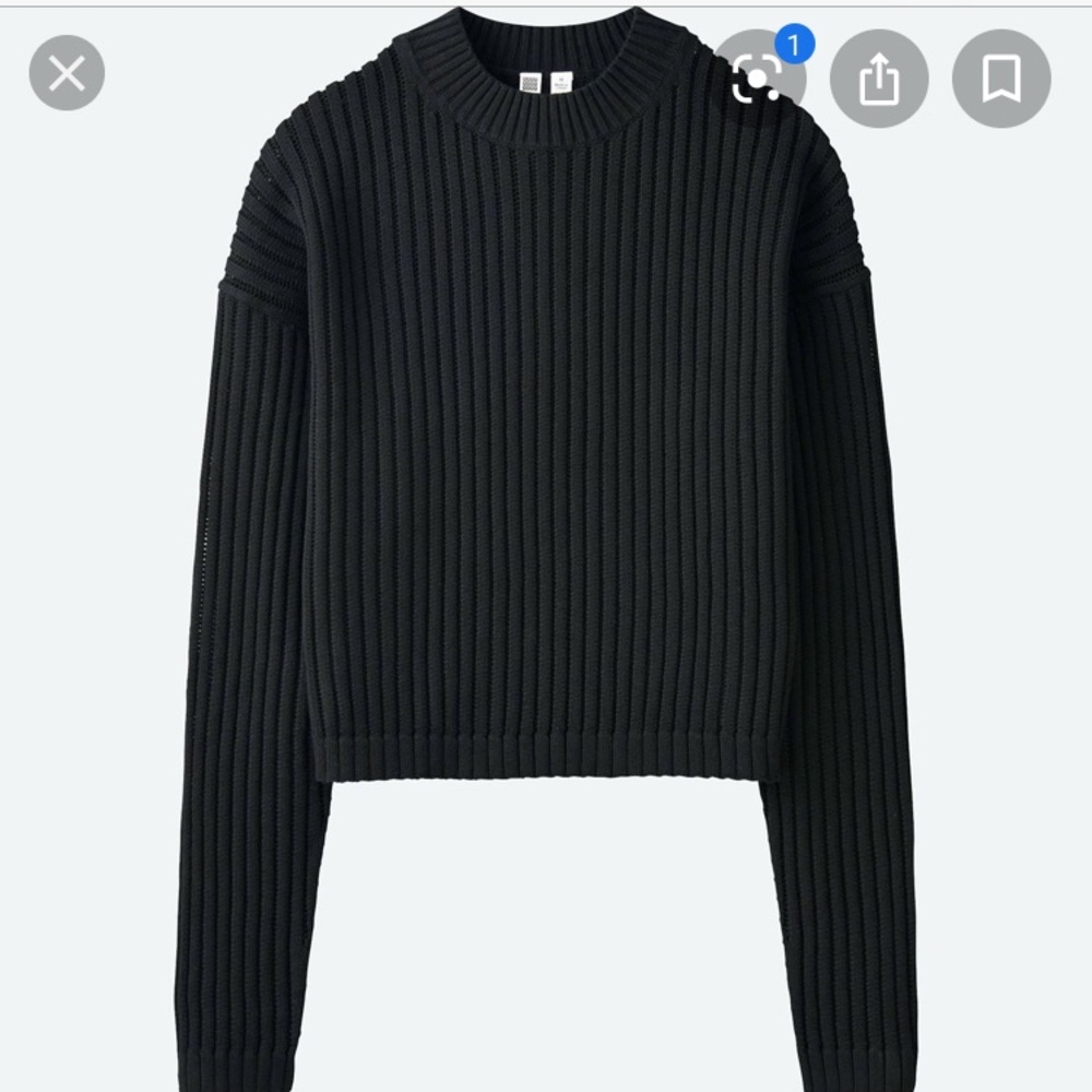 Uniqlo U collection cropped sweater